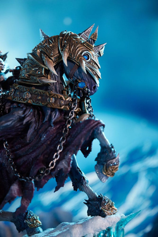 World of Warcraft Statue The Lich King & Invincible 68 cm 8