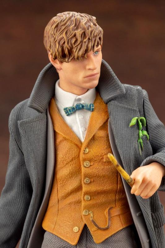 Fantastic Beasts 2 ARTFX+ PVC Statue 1/10 Newt Scamander 18 cm