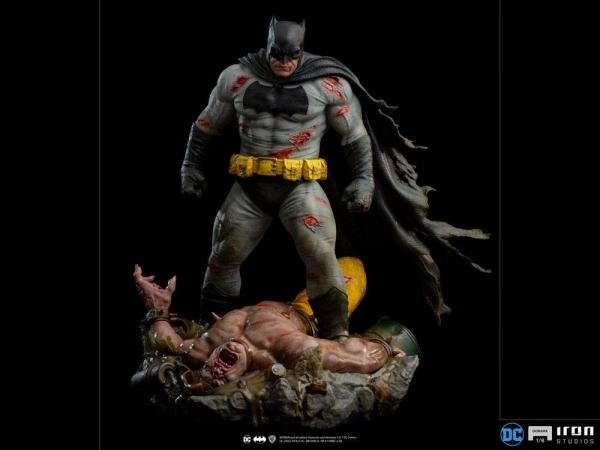 Batman The Dark Knight: Batman - Returns Diorama 1/6 - Iron Studios