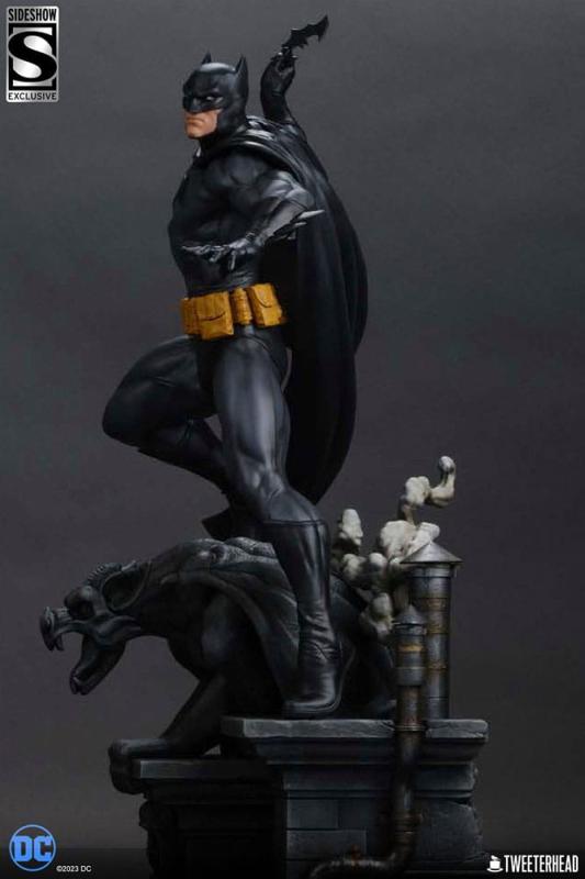 DC Comics Maquette 1/4 Batman (Black and Gray Edition) 66 cm