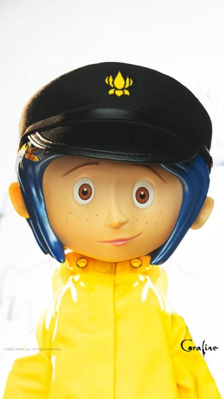 Coraline Supersize Vinyl Action Figure Coraline with Hat (Button Eyes) 40 cm 7