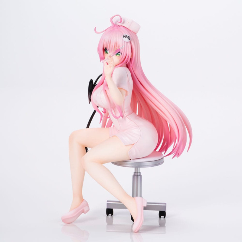 To Love-Ru Darkness Statue PVC Lara Satalin Deviluke Nurse Cos 26 cm 1