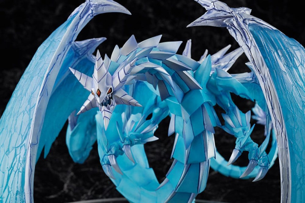 Yu-Gi-Oh! Card Game Monster Figure Collection PVC Figure Brionac, Dragon of the Ice Barrier 26 cm 11