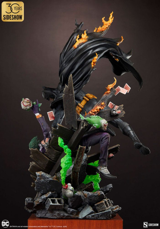 DC Comics Premium Format Statue Batman vs The Joker: Eternal Enemies 81 cm 8