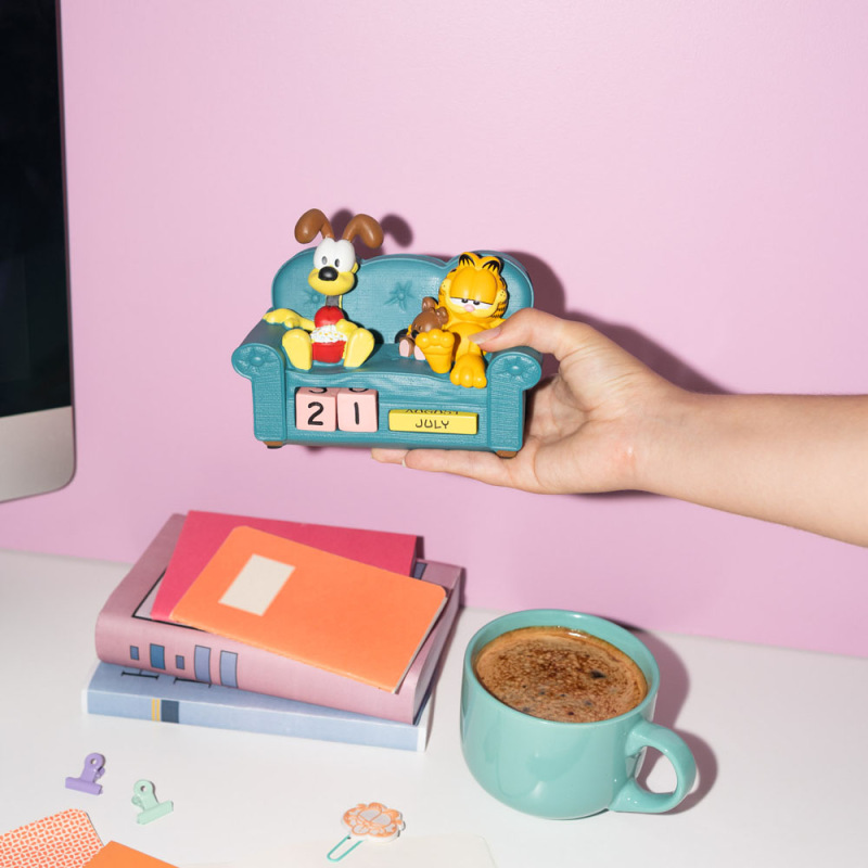 Garfield 3D perpetual Calendar 6