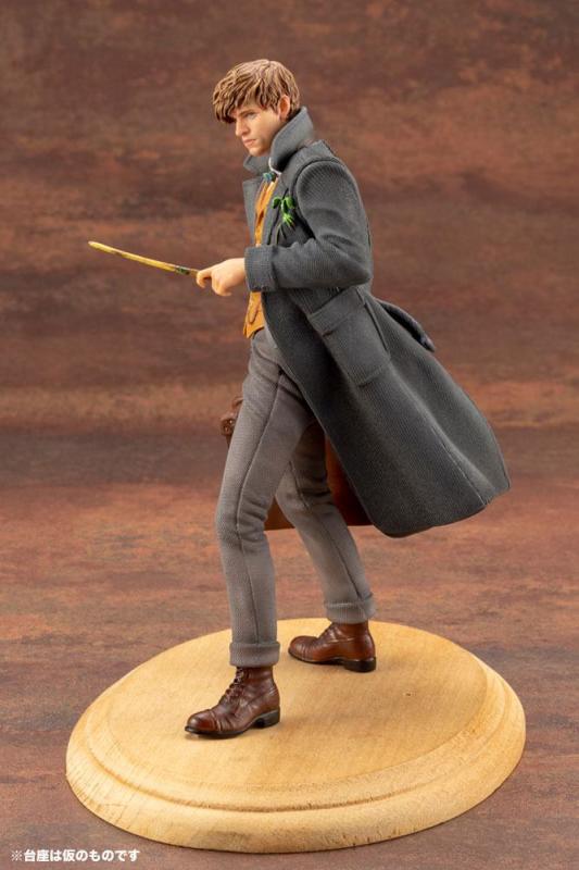 Fantastic Beasts 2 ARTFX+ PVC Statue 1/10 Newt Scamander 18 cm