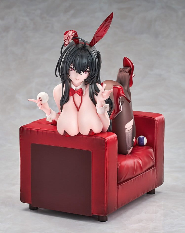 Azur Lane PVC Figure 1/7 Taihou: Fun on the Baize - Illustration Ver. 22 cm 5