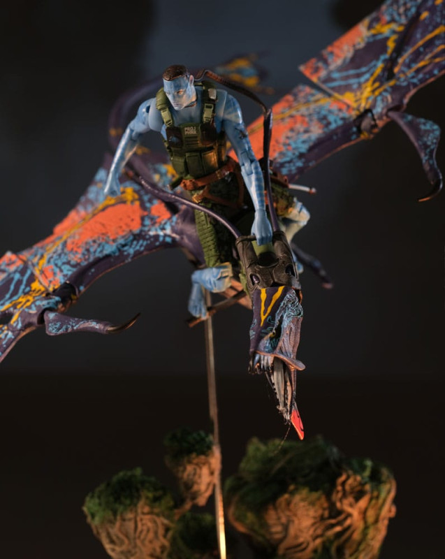 Avatar: The Way of Water Action Figure Recom Quaritch & RDA Banshee (Gold Label) 5