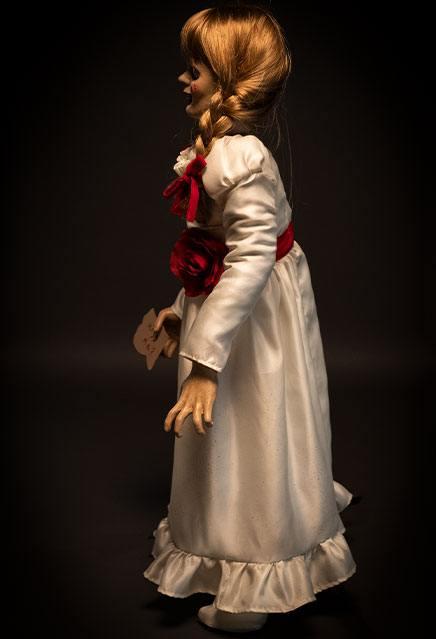 The Conjuring: Annabelle Doll - Prop Replica 1/1 - Trick Or Treat Studios