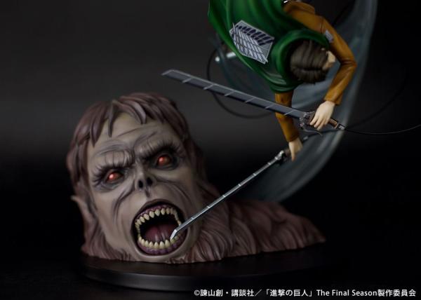 Attack on Titan PVC Statue 1/7 Levi vs Beast Titan Ver. 28 cm