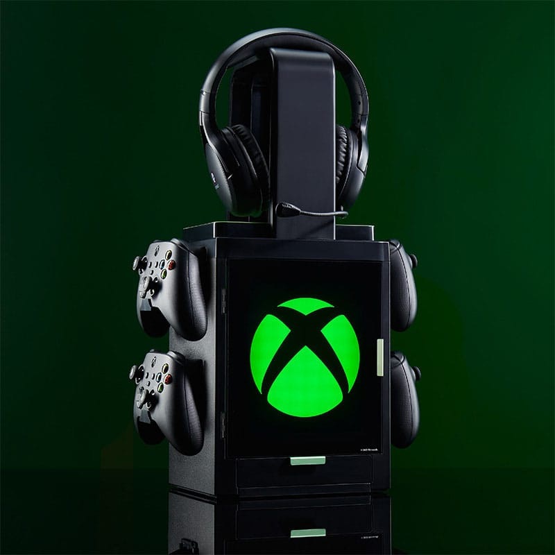 Xbox Gaming Locker with lightening 7