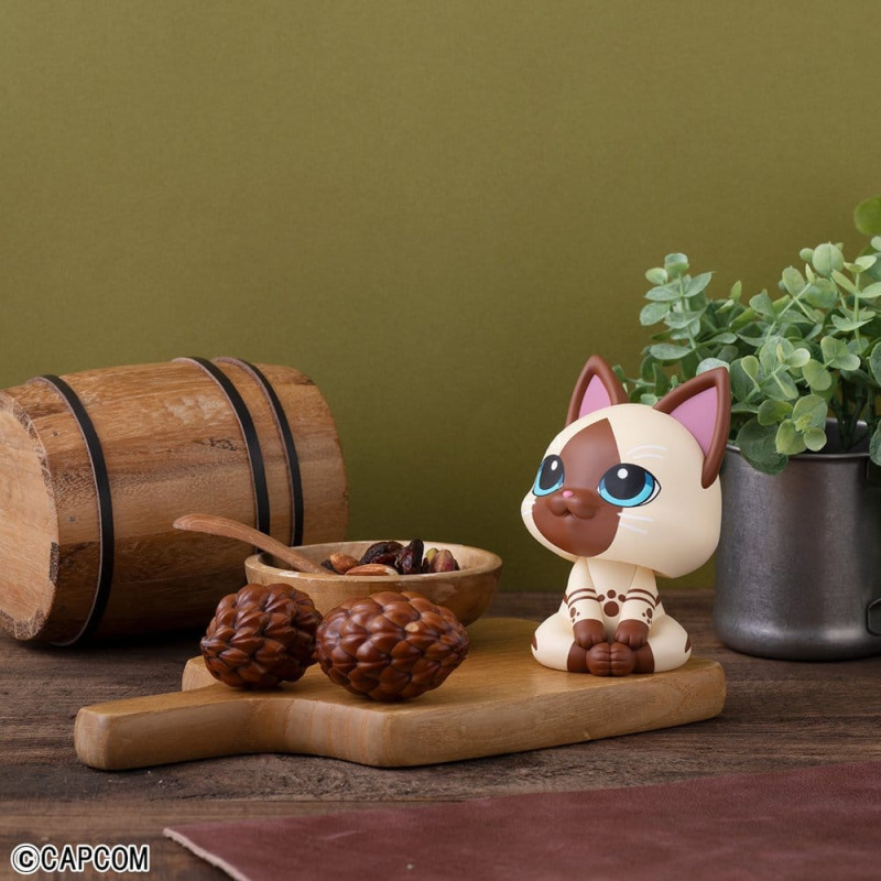 Monster Hunter Look Up PVC Figure Airou 11 cm (with gift) 2