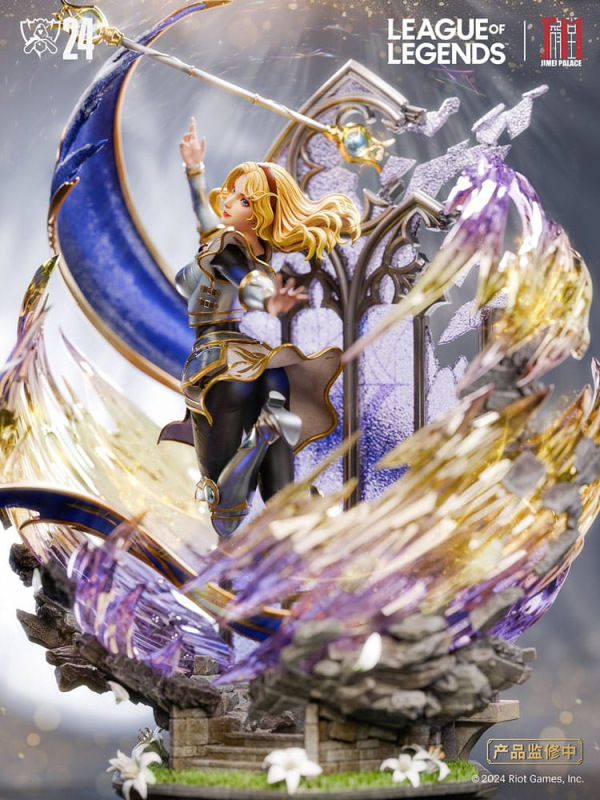 League of Legends Statue Lux 42 cm 7