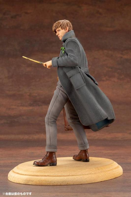 Fantastic Beasts 2 ARTFX+ PVC Statue 1/10 Newt Scamander 18 cm