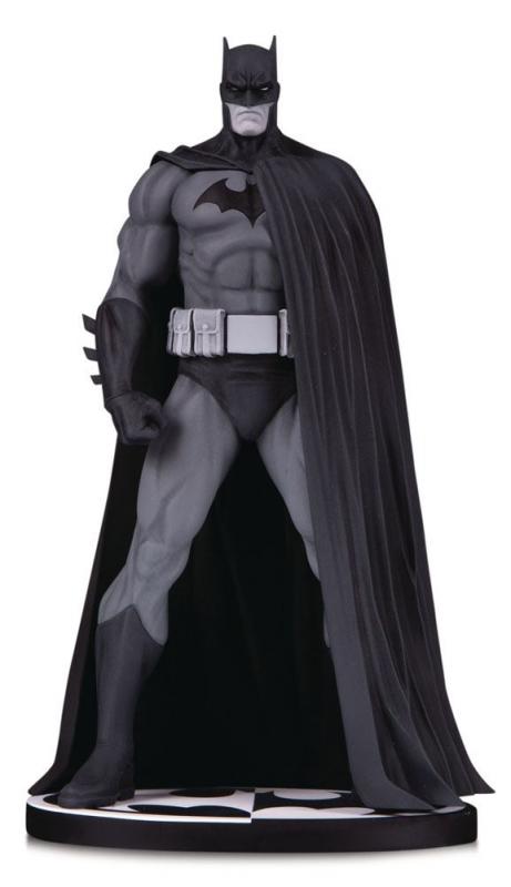 Batman Black & White Statue Batman (Version 3) by Jim Lee 18 cm