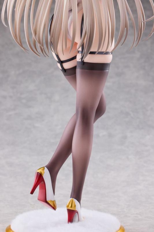 Original Character PVC Statue 1/4 White Bunny Onee-san Illustrated by sakiyamama 43 cm 1