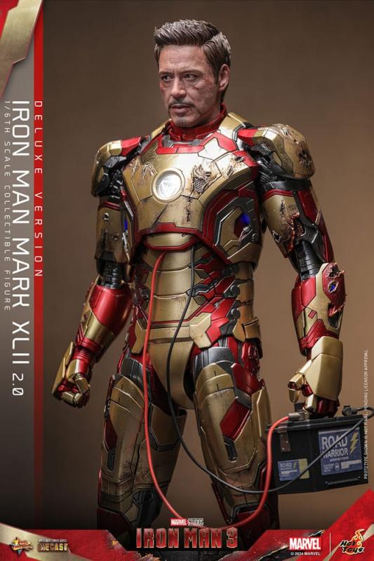 Iron Man 3 Movie Masterpiece Diecast Action Figure 1/6 Iron Man Mark XLII (2.0) Deluxe 32 cm