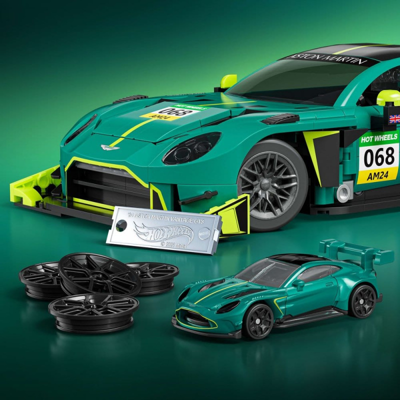 Hot Wheels Elite Mattel Brick Shop Building Set 1/16 '24 Aston Martin Vantage GT3 2