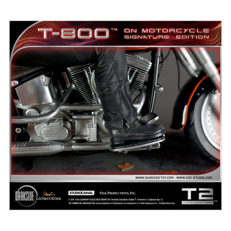 Terminator 2 Statue T-800 On Motorcycle Limited Signature Edition Exclusive 70 cm 3