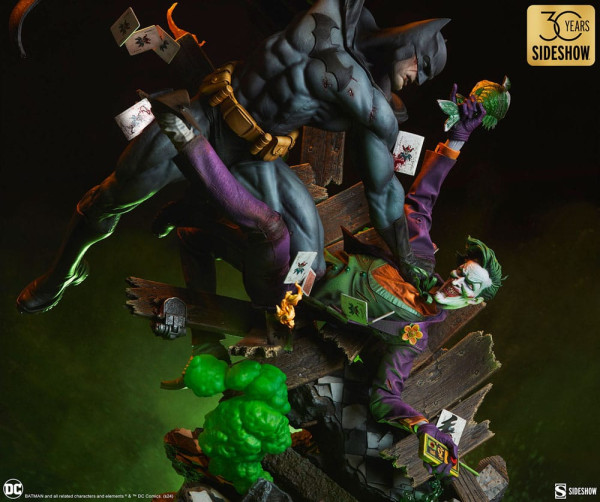 DC Comics Premium Format Statue Batman vs The Joker: Eternal Enemies 81 cm 2