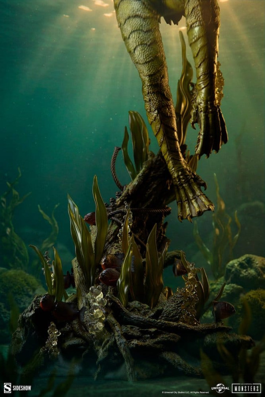 Universal Monsters Premium Format Figure Creature from the Black Lagoon 80 cm 6
