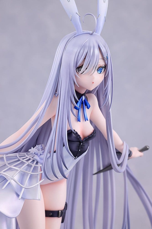 Playing Death Games to Put Food on the Table Wolf PVC Statue 1/7 Holo Light Novel bunny Ver. illustr 10