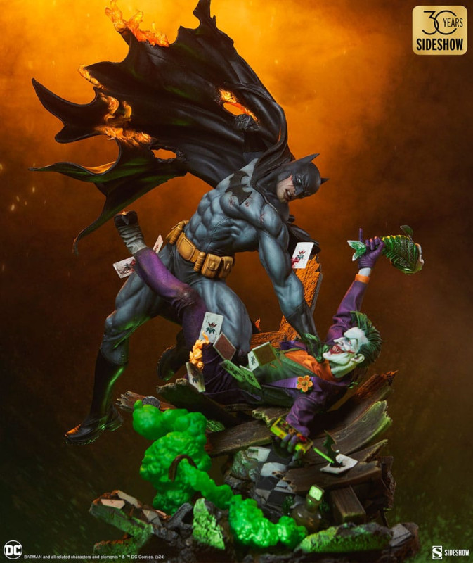 DC Comics Premium Format Statue Batman vs The Joker: Eternal Enemies 81 cm 5