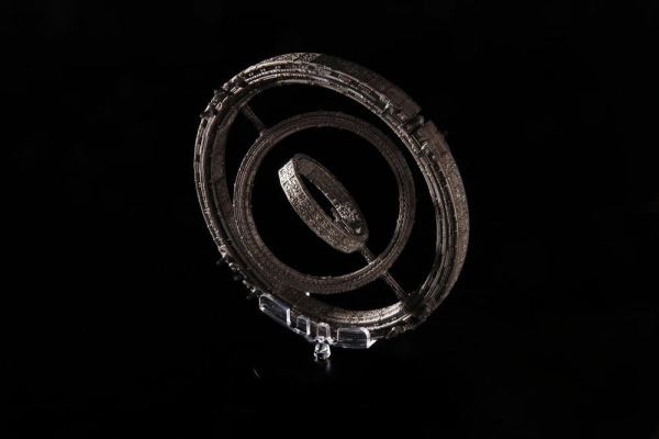 Foundation Die-Cast The Invictus Spaceship 20 cm 7