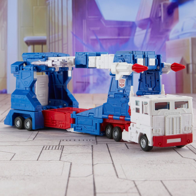 The Transformers: The Movie Generations Studio Series Commander Class Action Figure 86-21 Ultra Magn 11