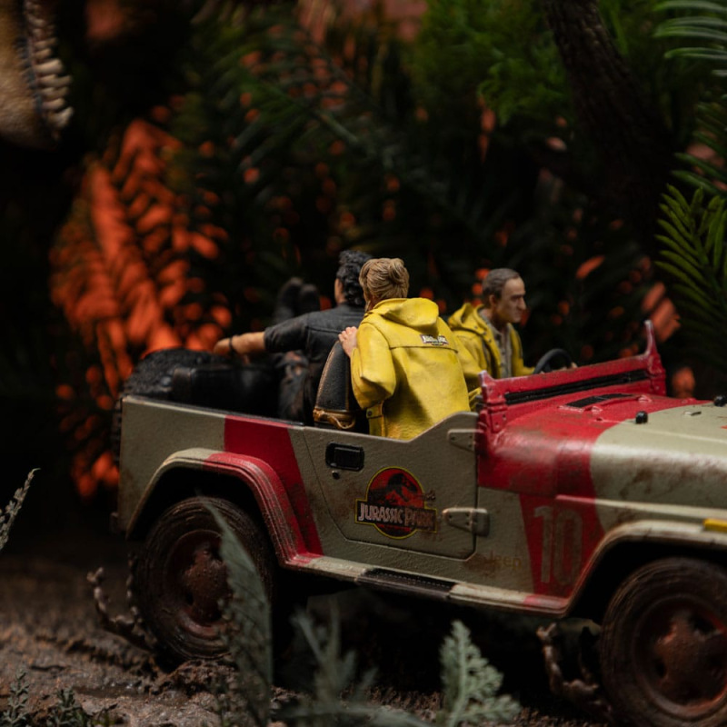 Jurassic Park Demi Art Scale Statue 1/20 T-Rex Chase 30 cm 3