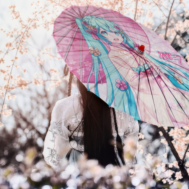 Hatsune Miku Paper-Parasol Miku 1