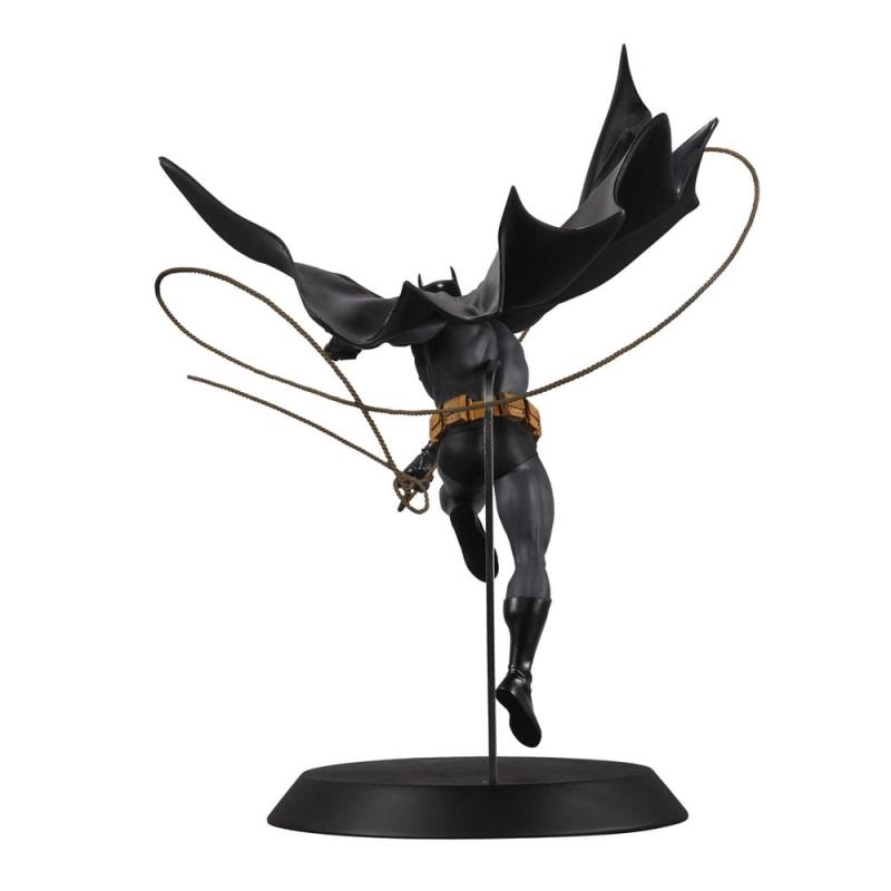 DC Direct Resin Statue DC Designer Series Batman (by Dan Mora) 40 cm