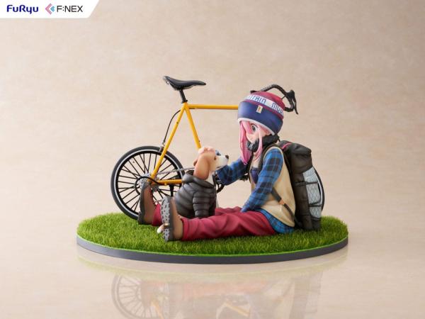 Laid Back Camp F:NEX PVC Statue 1/7 Nadeshiko Kagamihara 13 cm