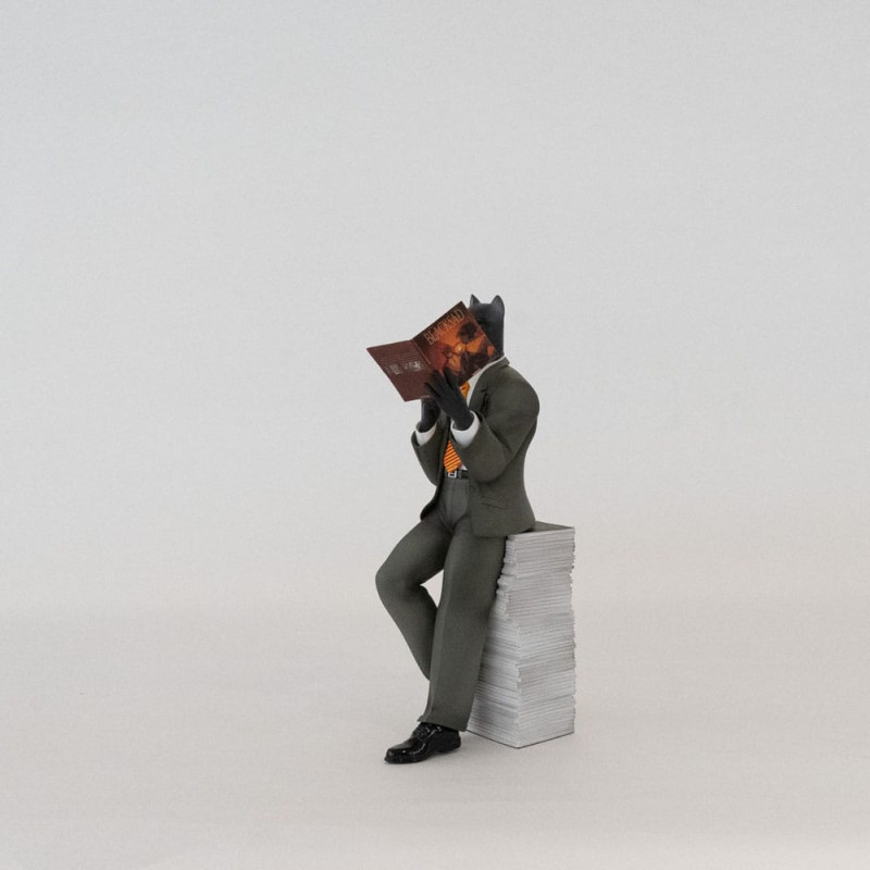 Blacksad: Blacksad on a Pile of Comics Figure 5