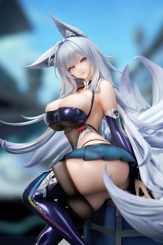 Azur Lane PVC Figure 1/7 Shinano Moonlit Chrome Ver. Acrylic Special Edition w/Display 25 cm 6