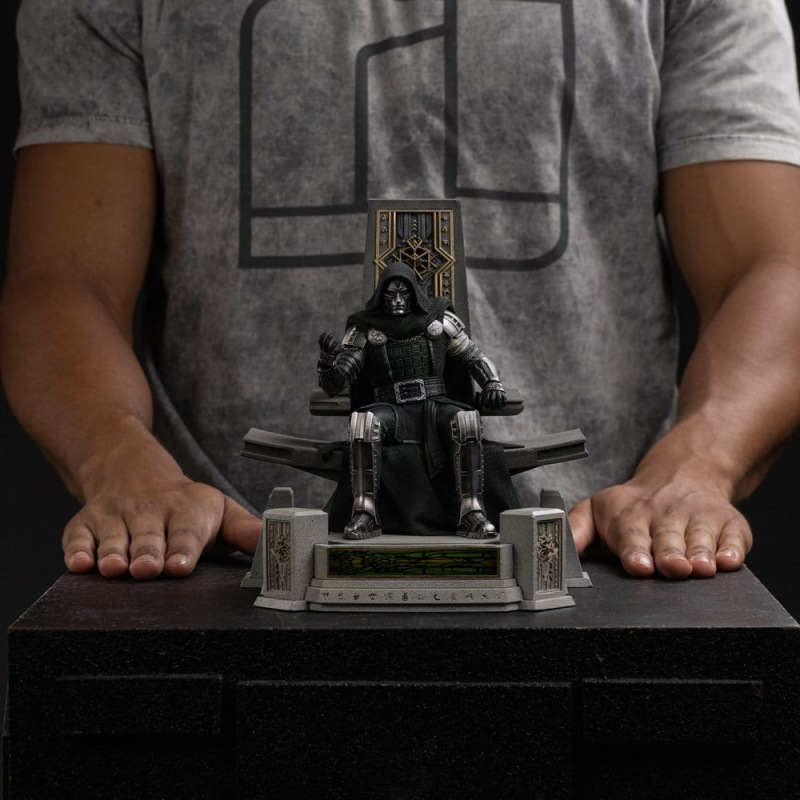 Avengers: Doomsday Art Scale Statue 1/10 Doctor Doom on Throne 22 cm 12