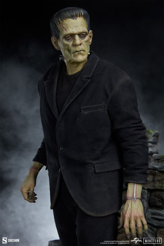 Frankenstein Premium Format Mixed Media Statue Frankenstein (Fabric Costume) 57 cm 10