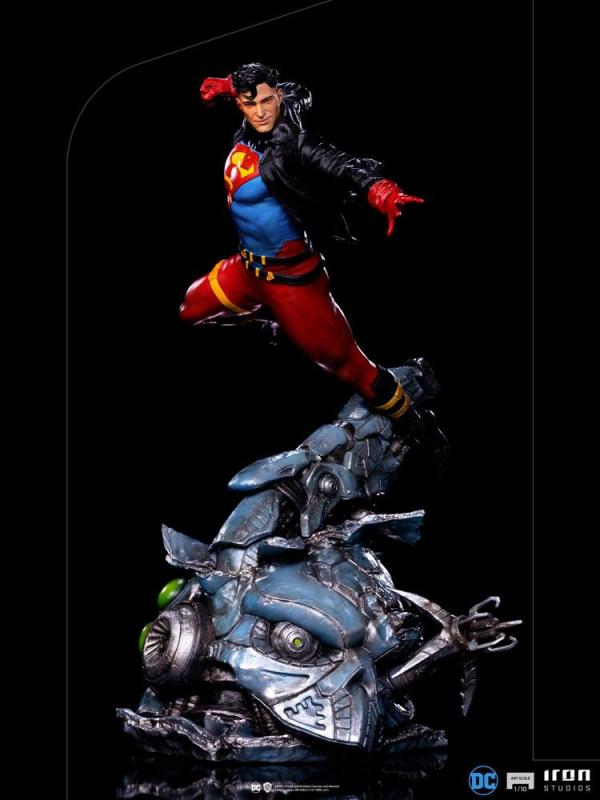 DC Comics Deluxe Art Scale Statue 1/10 Superboy 28 cm