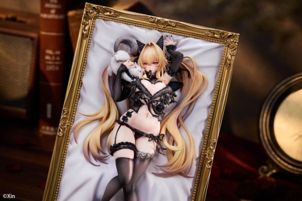 Original Character PVC Figure 1/7 Stella Black Cat Ver. Deluxe Edition 27 cm 4