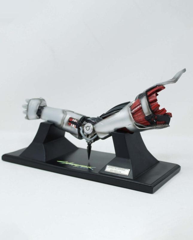 Cyberpunk: Edgerunners Replica Silverhand Arm 30 cm