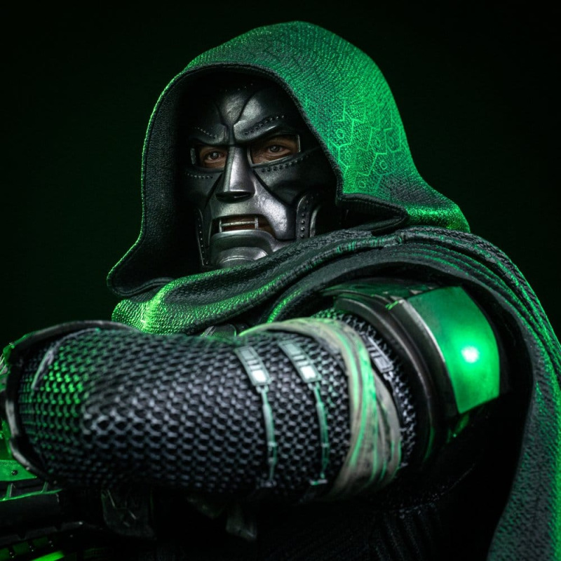 Avengers: Doomsday Legacy Replica Statue 1/4 Doctor Doom 10