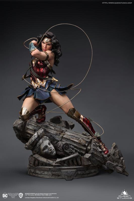 Wonder Woman statue 1:4  + bonus Sword and Shield - Queen Studios