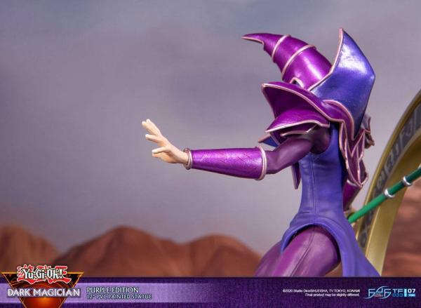 Yu-Gi-Oh! PVC Statue Dark Magician Purple Version 29 cm