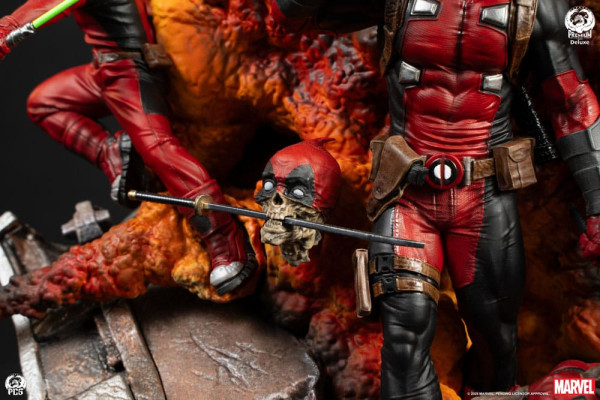 Marvel Fine Art Bust Deadpool Deluxe Edition 42 cm 12