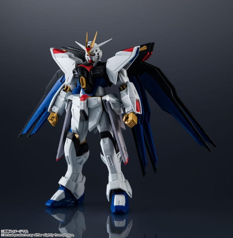 Mobile Suit Gundam SEED Destiny Robot Spirits Action Figure ZGMF-X20A Strike Freedom Gundam 15 cm