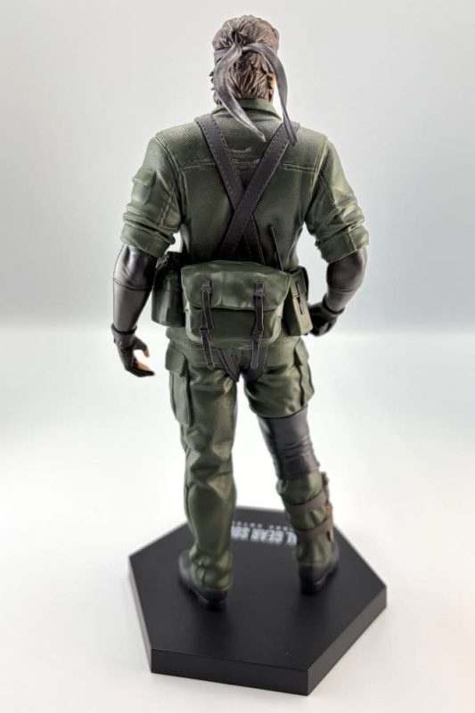 Metal Gear Solid: Snake Eater PVC Figure Naked Snake 20 cm 4