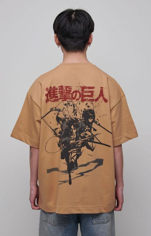 Attack on Titan T-Shirt Graphic Beige Size L