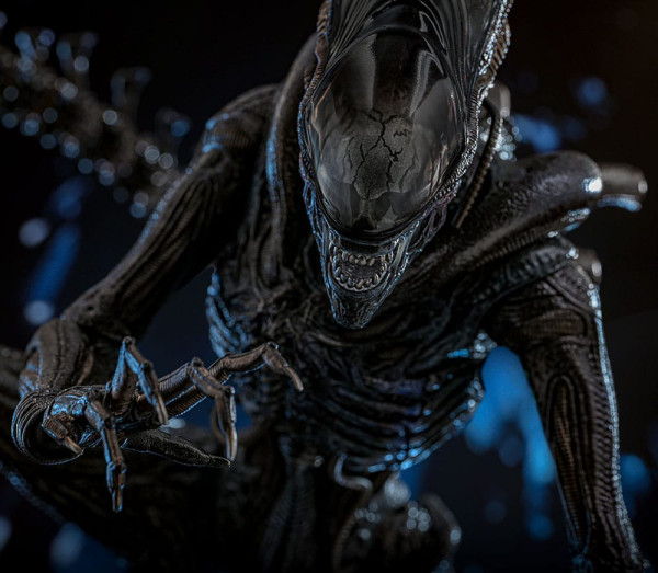 Alien: Romulus Movie Masterpiece Action Figure 1/6 Scorched Xenomorph 44 cm 3