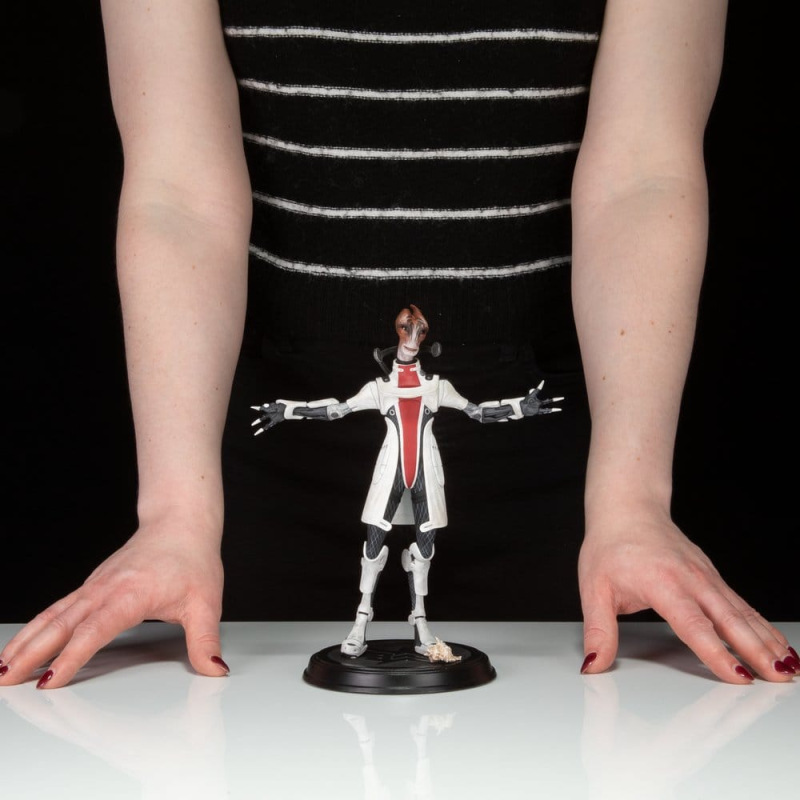Mass Effect PVC Figure Mordin Solus 23 cm 12