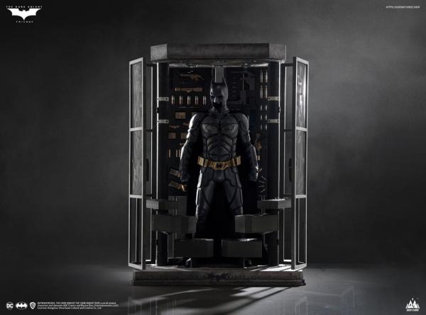 The Dark Knight Life-Size Statue Batman Ultimate Edition 207 cm